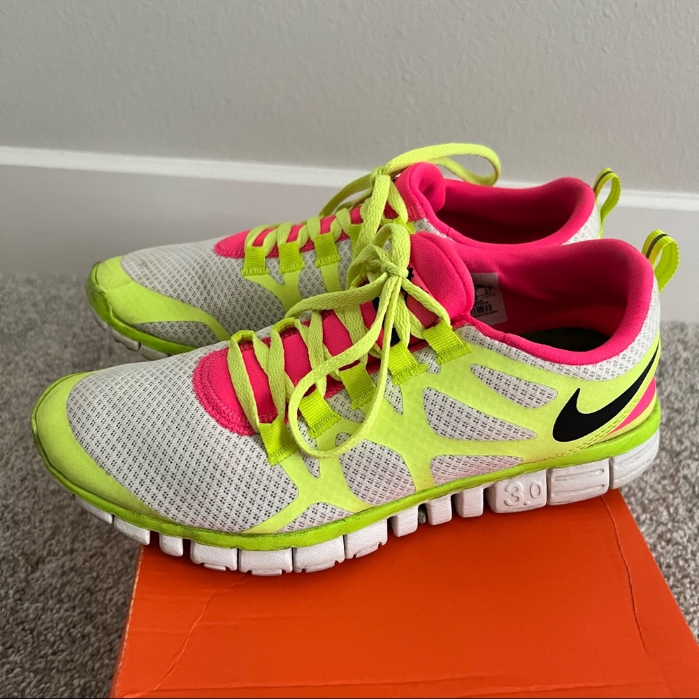 Nike Free 3.0 V3 Volt Yellow Neon Pink Athletic Shoes Sneakers - Picture 3 of 9